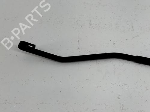 Used Front windshield wiper arm SUZUKI GRAND VITARA II (JT, TE, TD) 1.9 DDiS All-wheel Drive (JT419, TD44, JB419WD, JB419XD,... (129 hp) 28762145