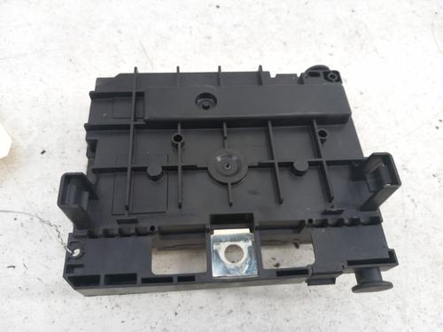Used Fuse box Fuse box 28781387 28781387