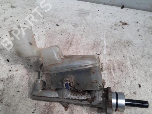 Used Brake master cylinder Brake master cylinder TOYOTA RAV 4 II (_A2_) 2.0 D 4WD (CLA20_, CLA21_, CLA20R, CLA21R) (116 hp) 28772282 28772282