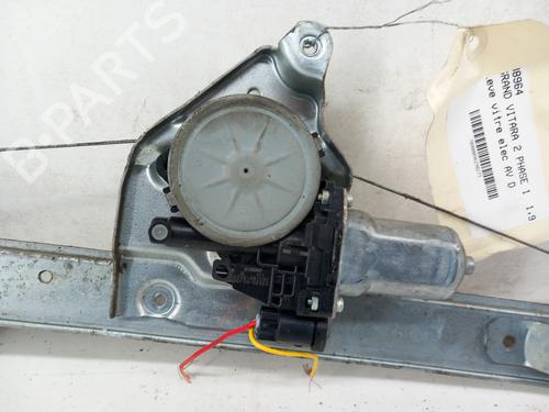 Used Front right window mechanism Front right window mechanism SUZUKI GRAND VITARA II (JT, TE, TD) 1.9 DDiS All-wheel Drive (JT419, TD44, JB419WD, JB419XD,... (129 hp) 28782699 28782699