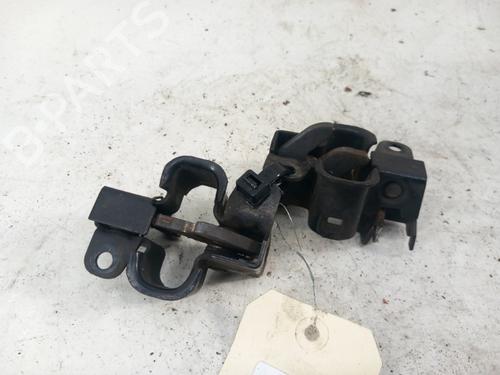 Used Hood lock MERCEDES-BENZ E-CLASS (W211) E 320 CDI (211.026) (204 hp) 28743946