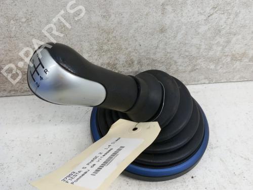 Used Gear lever FORD FIESTA V (JH_, JD_) 1.4 TDCi (68 hp) 28781534