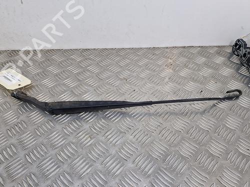 Used Front windshield wiper arm NISSAN MICRA III (K12) 1.2 16V (80 hp) 28742618