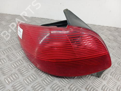 Piloto trasero izquierdo PEUGEOT 206 Hatchback (2A/C) 1.4 HDi eco 70 (68 hp) 30299045