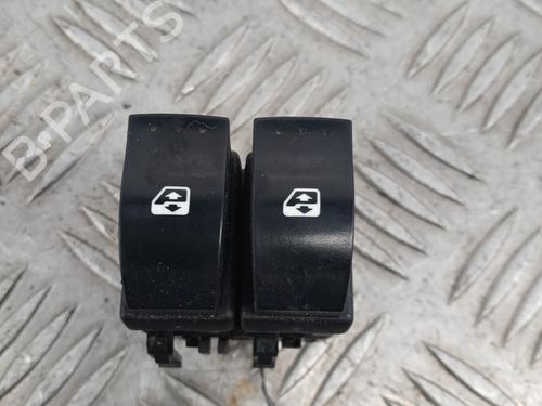 Used Left front window switch RENAULT CLIO II (BB_, CB_) 1.5 dCi (B/CB07) (65 hp) 31952768