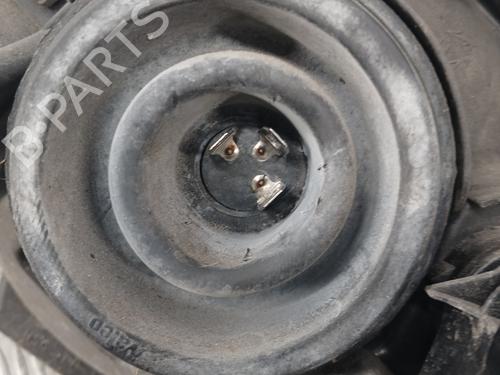 right-headlight-dacia-sandero-2008-32854360 main image