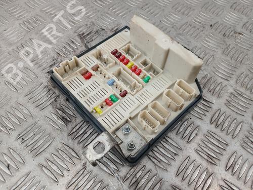 Used Fuse box Fuse box RENAULT KANGOO / GRAND KANGOO II (KW0/1_) 1.5 dCi 85 (KW0K, KW0L, KW0B) (86 hp) 30699090 30699090