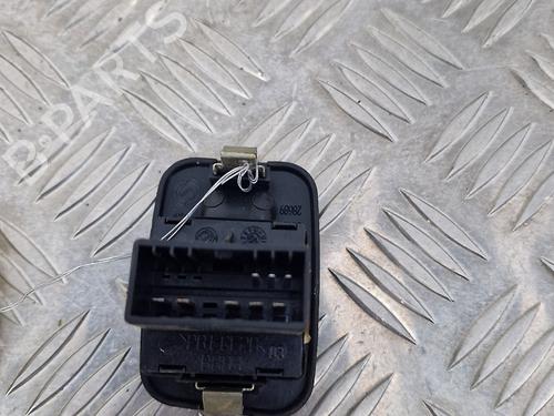 right-front-window-switch-lancia-ypsilon-843_-2003-2004-2005-2006-2007-2008-2009-2010-2011-28779951 main image