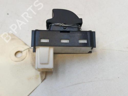 Right front window switch PEUGEOT 3008 II SUV (MC_, MR_, MJ_, M4_) 2.0 BlueHDi 150 (MJAHXH, MJAHXV, MJAHXG, MJAHSH, MJAHRH,... | BP28767372I26 