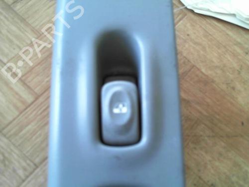 Commutateur RENAULT TWINGO I (C06_) 1.2 (C066, C068) (58 hp) 28766017