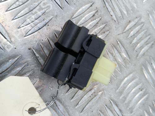 Used Left front window switch Left front window switch DACIA SANDERO III 1.0 TCe 100 ECO-G (101 hp) 28780429 28780429