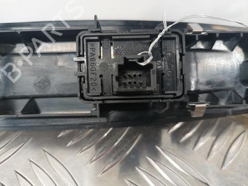 Right front window switch RENAULT MEGANE III Hatchback (BZ0/1_, B3_) 1.5 dCi (BZ09, BZ0D, BZ1W, BZ29, BZ14) | BP28735709I26 - Image 2