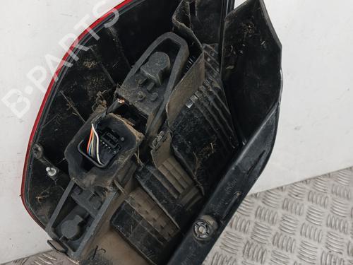 right-taillight-renault-scenic-ii-jm01_-2003-2004-2005-2006-2007-2008-2009-2010-32447481 main image