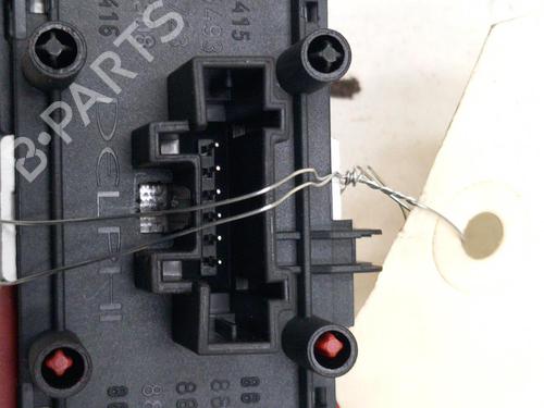 Used Warning switch Warning switch RENAULT SCÉNIC II (JM0/1_) 1.5 dCi (JM1E, JM16) (106 hp) 28756356 28756356