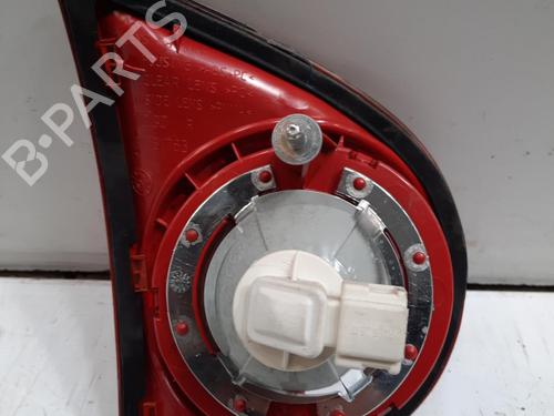 right-tailgate-light-vw-golf-v-1k1-2003-2004-2005-2006-2007-2008-2009-2010-28764234 main image