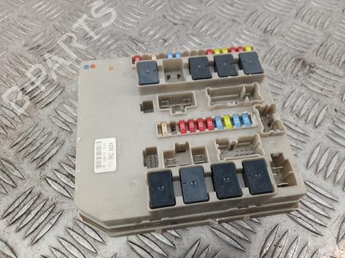 Used Fuse box RENAULT CLIO III (BR0/1, CR0/1) 1.5 dCi (C/BR0G, C/BR1G) (68 hp) 30392413