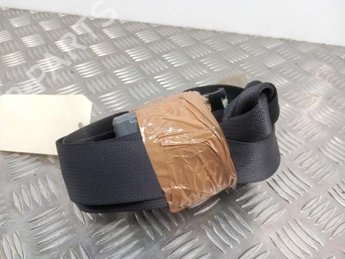 rear-right-seatbelt-kia-carens-iv-2013-28735267 main image