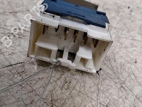 right-front-window-switch-fiat-idea-350_-2003-28763920 main image