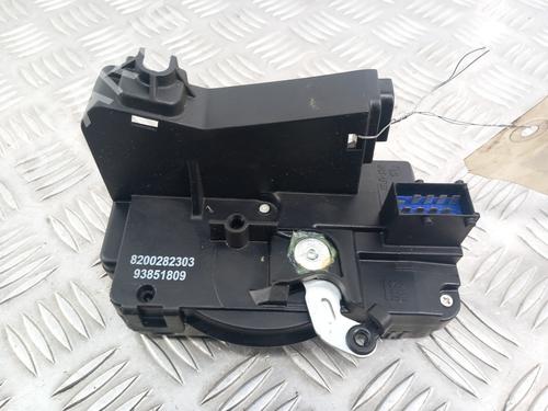 Used Switch Switch RENAULT TRAFIC II Bus (JL) 2.0 dCi 90 (JL00, JL01, JL0H, JL0M, JL0P, JL0S) (90 hp) 29240796 29240796