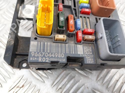 Used Fuse box Fuse box PEUGEOT 407 (6D_) 2.2 HDi 170 (6D4HTH) (170 hp) 28767677 28767677