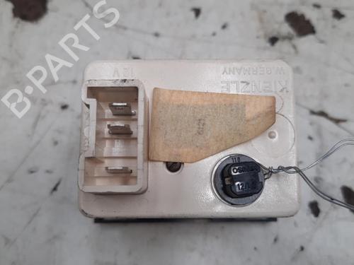 Used Display monitor RENAULT MASTER I Van (T__) 35 2,5 TD (94 hp) 28775865