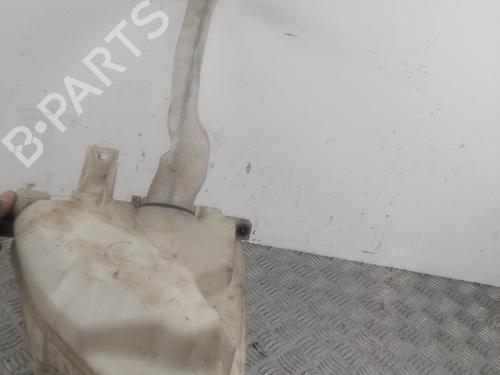 Used Windscreen washer tank Windscreen washer tank TOYOTA RAV 4 II (_A2_) 2.0 D 4WD (CLA20_, CLA21_, CLA20R, CLA21R) (116 hp) 35815098 35815098