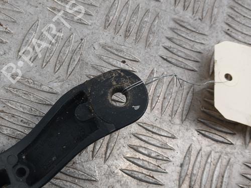 front-windshield-wiper-arm-alfa-romeo-159-939_-2005-2006-2007-2008-2009-2010-2011-2012-32064824 main image