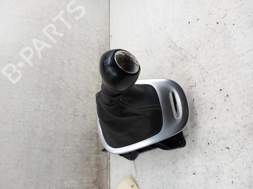 Used Gear lever RENAULT SCÉNIC III (JZ0/1_) 1.2 TCe (JZ16) (132 hp) 28738423