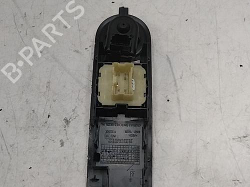 Used Left front window switch Left front window switch RENAULT CLIO IV (BH_) 1.5 dCi 75 (75 hp) 28786467 28786467
