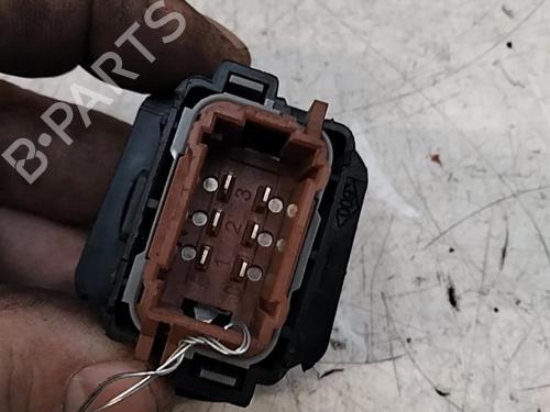 Used Right rear window switch RENAULT VEL SATIS (BJ0_) 2.0 dCi (BJ03, BJ0B) (173 hp) 28770909