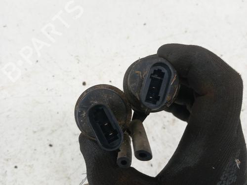 Used Washer pump Washer pump RENAULT CLIO I (B/C57_, 5/357_) 1.2 (5/357Y, 5/357K) (58 hp) 28733802 28733802