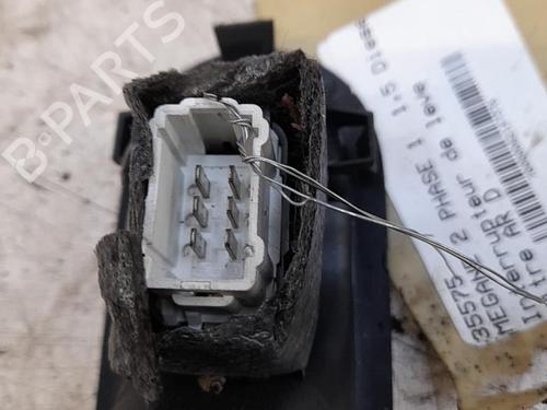 Used Right rear window switch RENAULT MEGANE II (BM0/1_, CM0/1_) 1.5 dCi (BM02, BM13, BM2A, CM02, CM13) (101 hp) 28786383