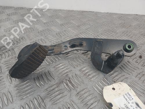 Used Clutch pedal FIAT SCUDO Bus (270_, 272_) 2.0 D Multijet (120 hp) 31993707