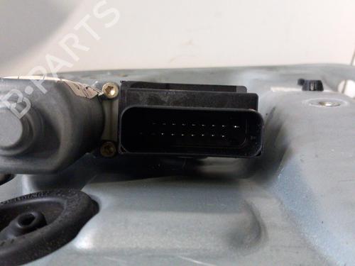 Fensterheber links hinten für VW GOLF IV (1J1) 1.6 (102 hp) 28779139