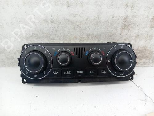 AC Styreenhet / Manøvreringsenhet MERCEDES-BENZ C-CLASS (W203) C 220 CDI (203.008) (150 hp) 28746626