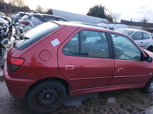 Brugte PEUGEOT 306 Hatchback (7A, 7C, N3, N5)  2.0 HDI 90  4921233