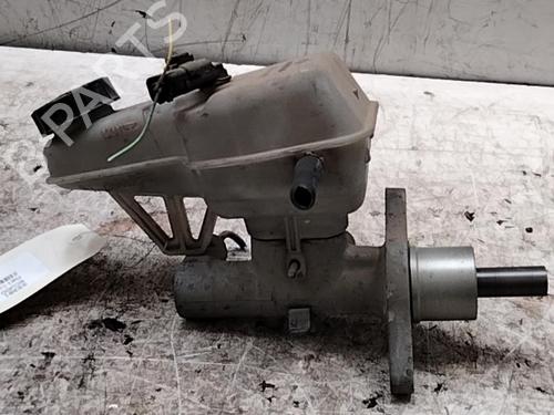 Maître-cylindre FIAT SCUDO Bus (270_, 272_) 2.0 D Multijet (120 hp) 28771839