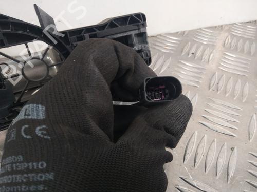 rear-left-exterior-door-handle-vw-passat-cc-b6-357-2008-2009-2010-2011-2012-28739351 main image