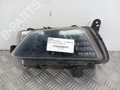 Used Left front fog light VW POLO VI (AW1, BZ1, AE1) 1.0 (75 hp) 29063803