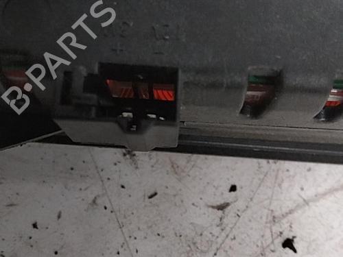 Used Third brake light Third brake light VW GOLF IV (1J1) 1.6 (102 hp) 28764665 28764665