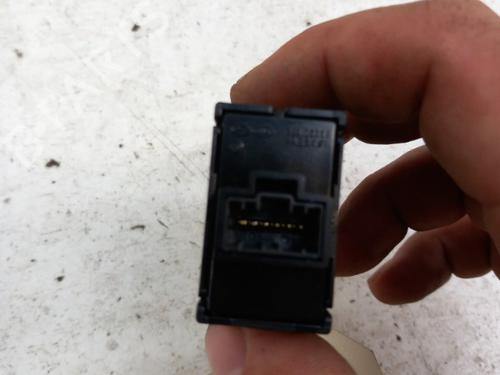 warning-switch-kia-rio-iii-ub-2011-2012-2013-2014-2015-2016-2017-28743997 main image