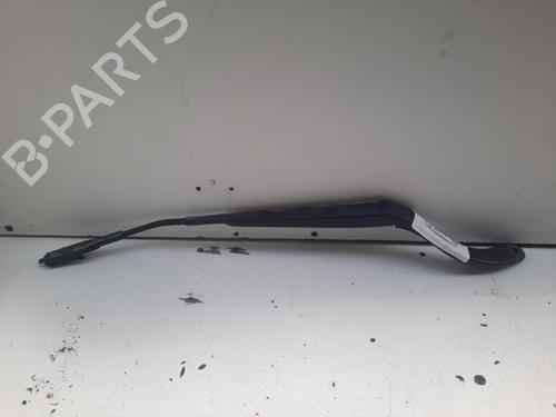 Used Front windshield wiper arm Front windshield wiper arm 36425134 36425134
