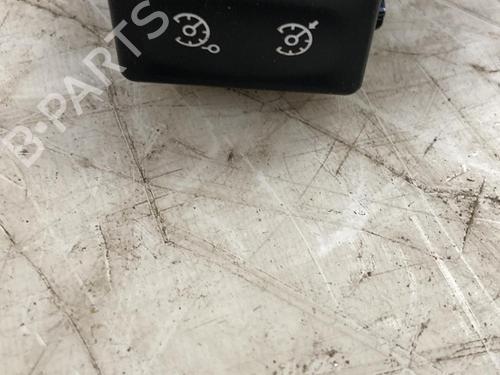 Used Switch Switch RENAULT KOLEOS I (HY_) 2.0 dCi (HY0K) (150 hp) 28757801 28757801