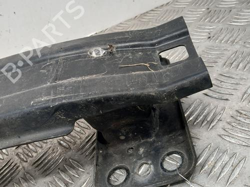 Used Front bumper reinforcement Front bumper reinforcement 35992991 35992991