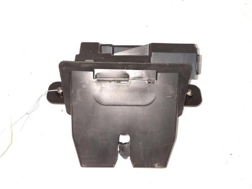 switch-ford-fiesta-vi-cb1-ccn-2008-28774084 main image