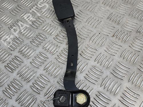 Boucle de ceinture de sécurité VW GOLF IV (1J1) 1.6 16V (105 hp) 29610263