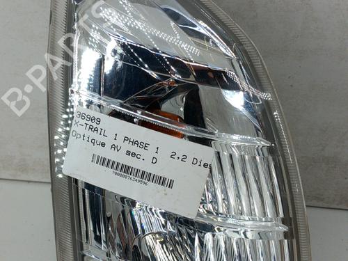 Blinklys foran høyre NISSAN X-TRAIL I (T30) 2.2 Di 4x4 (114 hp) 28773204
