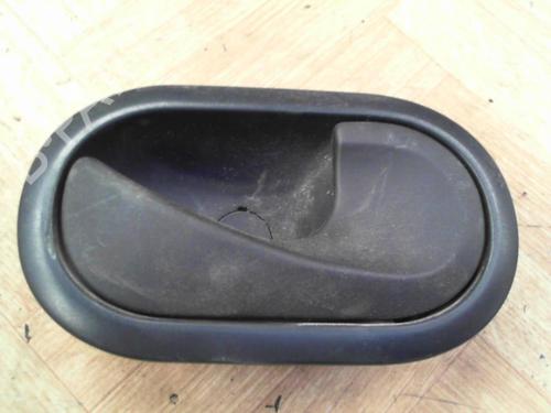 Poignée intérieure avant droite RENAULT KANGOO Express (FW0/1_) 1.5 dCi 90 (FW0G, FW05, FW08, FW11) (90 hp) 28777251
