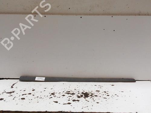 door-moulding-trim-peugeot-307-3ac-2000-2001-2002-2003-2004-2005-2006-2007-2008-2009-2010-2011-2012-28766342 main image