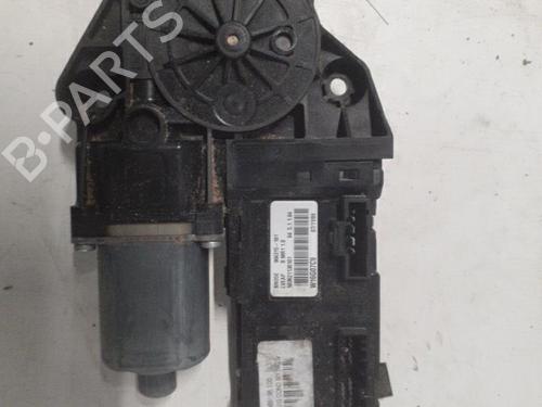 Portierruitmotor linksvoor RENAULT MEGANE III Hatchback (BZ0/1_, B3_) 1.5 dCi (BZ09, BZ0D, BZ1W, BZ29, BZ14) (110 hp) 28765104
